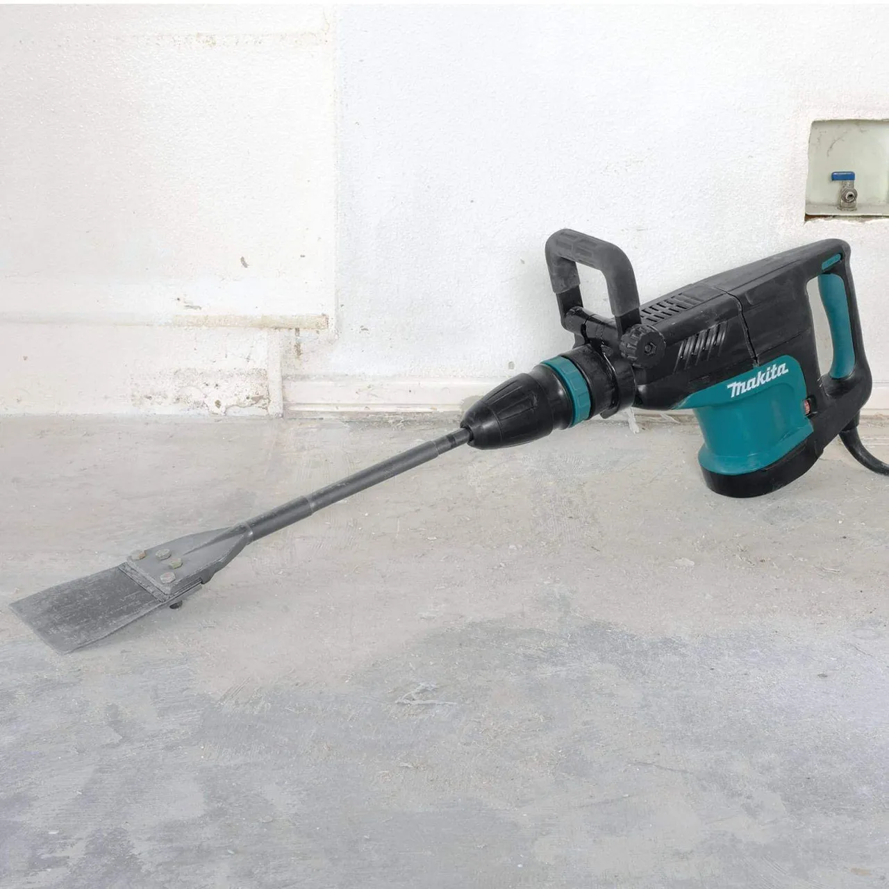 Makita HM1203C Demolition Hammer 1500W 240V